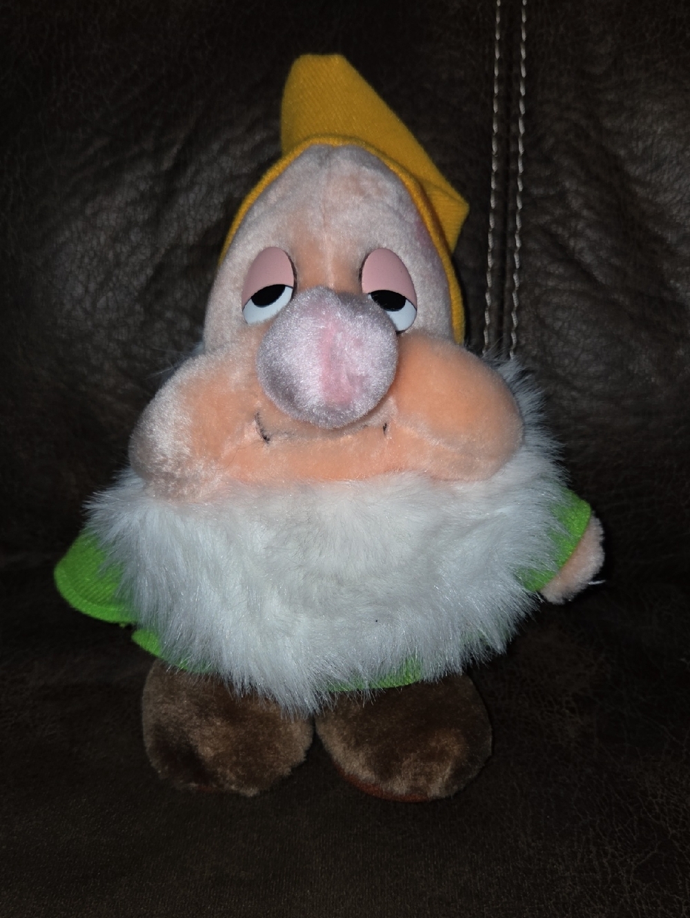 Vintage DISNEYLAND Walt Disney World SLEEPY 8" PLUSH Doll